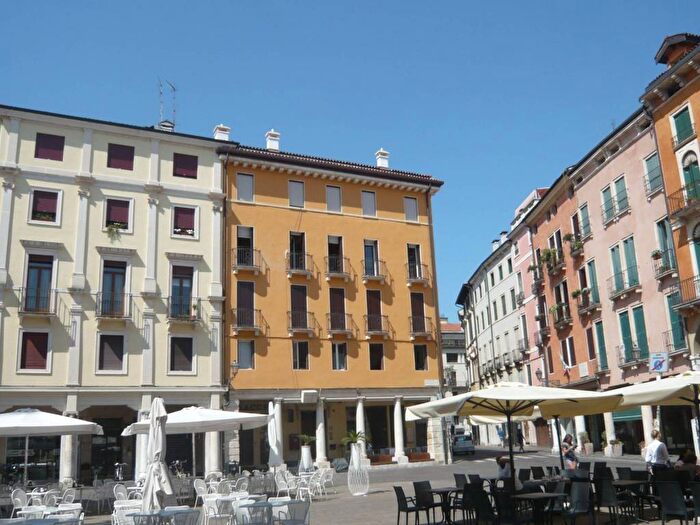 Appartamento monolocale in affitto in Piazza delle Biade, Centro Storico, Vicenza