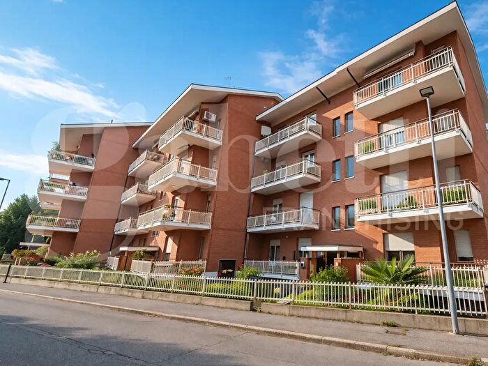 Appartamento quadrilocale in vendita in Via Pasubio, Moncalieri