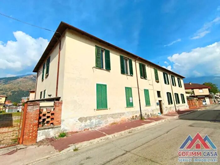 Appartamento trilocale in vendita in Via Ugo Foscolo, Sora