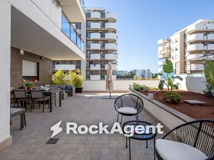 Appartamento trilocale in vendita in Via Giana Anguissola, Roma