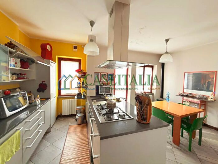 Case in Vendita e in Affitto - 3