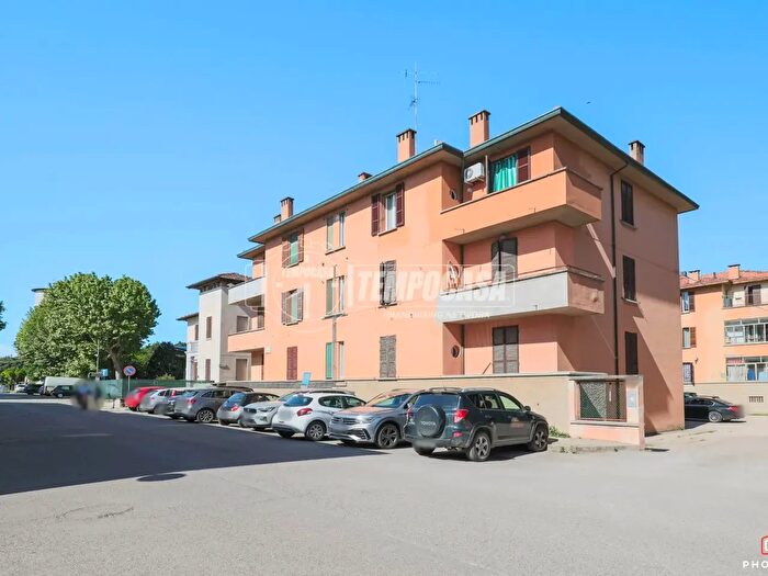 Appartamento bilocale in vendita in Piazza Marmirolo, Massa Lombarda