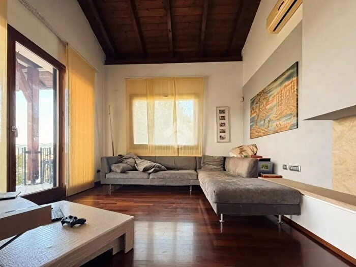 Casa quadrilocale in vendita in Via Nitella, San Marino