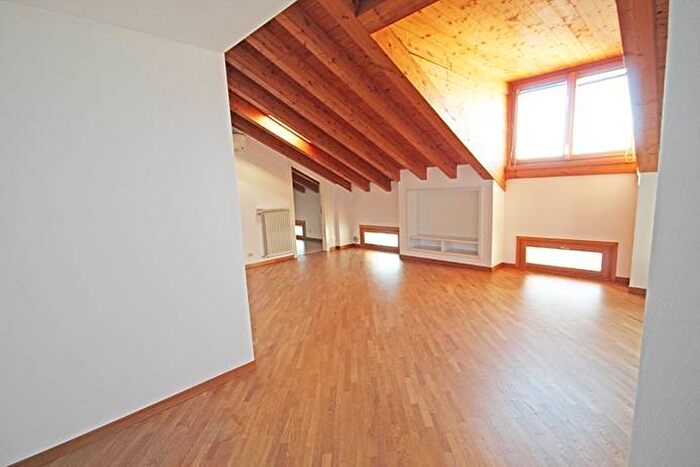 Casa trilocale in affitto in via Garibaldi, Centro, Bergamo