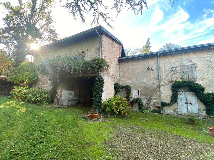 Casa con 20 locali in vendita in Quattro Castella