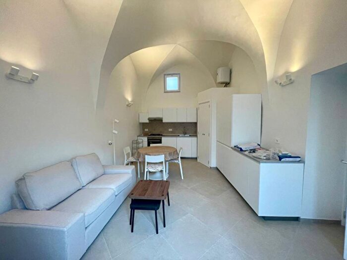 Appartamento trilocale in affitto in Via Timpone, Anacapri