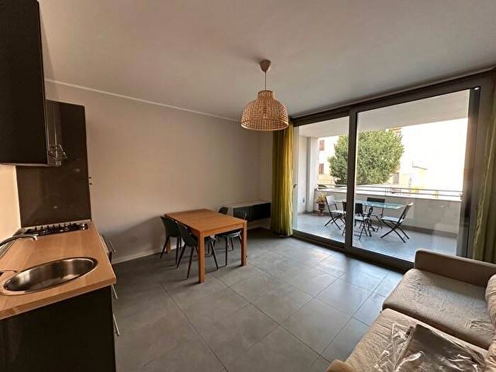 Appartamento bilocale in affitto in Via Valtellina, Farini, Milano