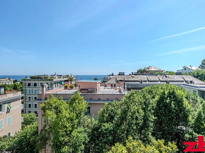 Appartamento con 5 locali in affitto in Via Renzo Righetti, Genova
