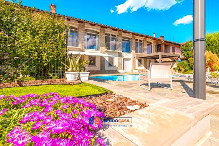 Casa con 6 locali in vendita in Via Ferruccio Valobra, Carmagnola