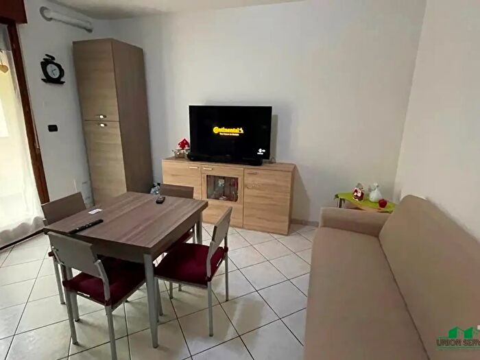 Appartamento trilocale in affitto in Via Vivaldi, Calestano