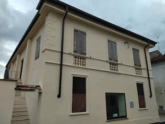 Casa bilocale in vendita in Via G Marconi, Motta Baluffi