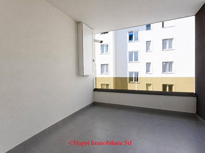 Appartamento trilocale in affitto in Via della Stadera, Zona Industriale Marina, Napoli