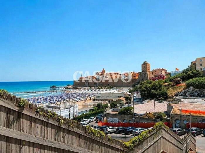 Appartamento trilocale in vendita in Via Amedeo di Savoia, Termoli