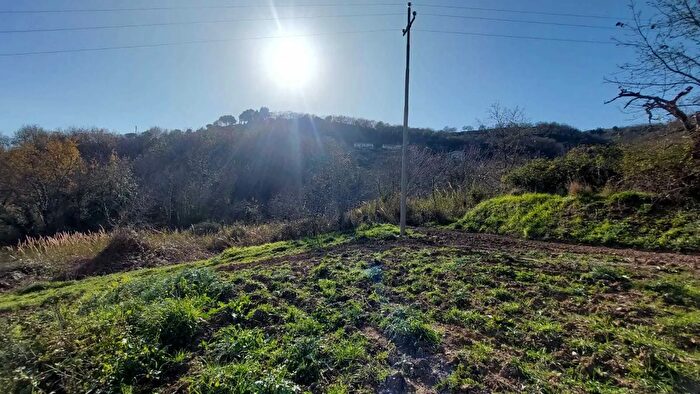 Casa in vendita in Via San Nicola di Giovi, Salerno