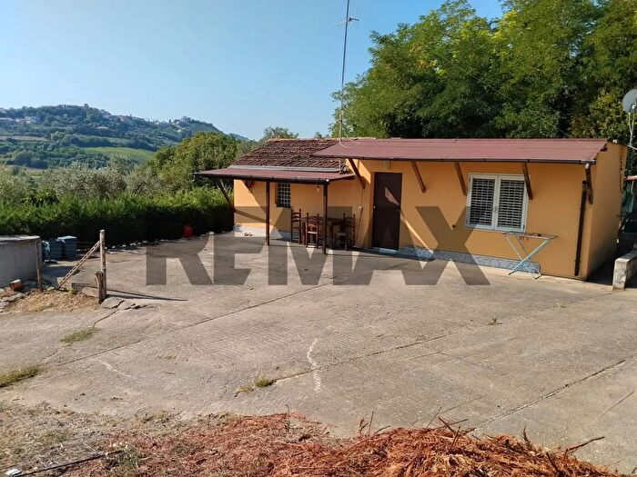 Casa bilocale in vendita in Contrada Quarticelli, Torino Di Sangro