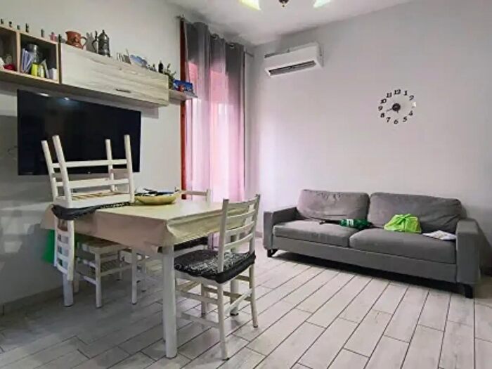 Appartamento trilocale in vendita in Via Calabrano, Giffoni Valle Piana