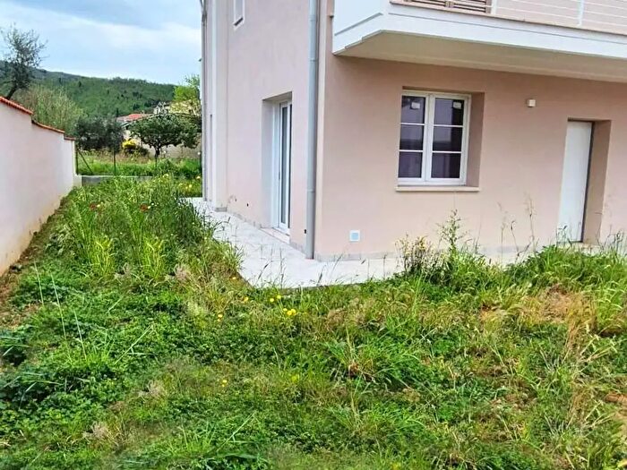 Casa con 6 locali in vendita in Montale