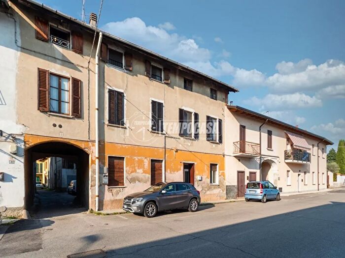 Appartamento bilocale in vendita in Via San Fiorano, Villasanta