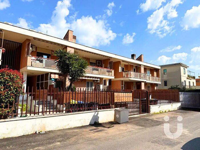 Appartamento bilocale in vendita in Via Padre Candido, Roma