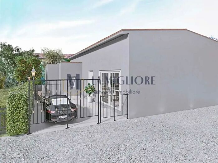 Appartamento bilocale in vendita in Via Bezzecca, Prato