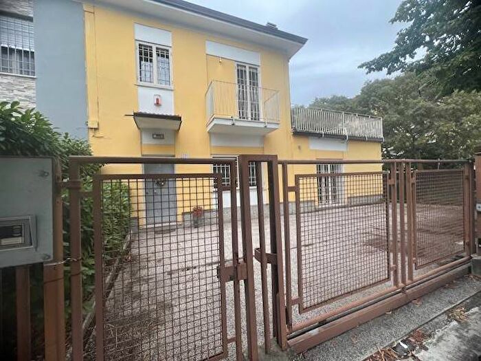 Casa con 6 locali in affitto in Via Giovanni Pierluigi da Palestrina, San Lazzaro, Modena