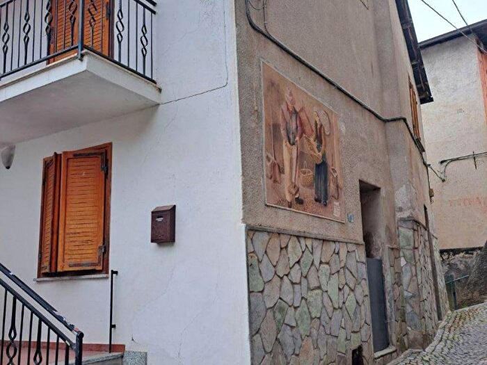 Casa con 6 locali in vendita in Via Gasdio, Prea, Roccaforte Mondovì