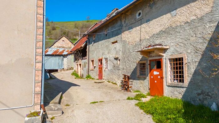 Casa quadrilocale in vendita in Contrada Valle, Velo Veronese