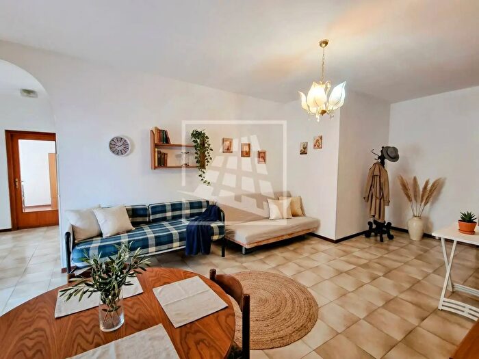 Appartamento trilocale in vendita in Via Pompeo, Alba Adriatica