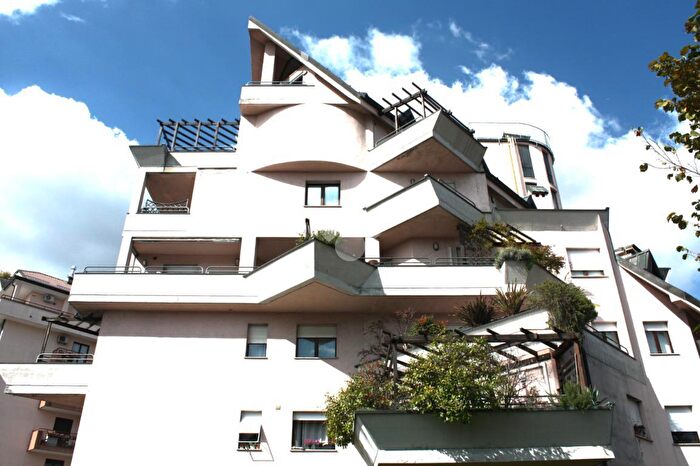 Appartamento quadrilocale in vendita in Via Guido Gozzano, Busto Arsizio