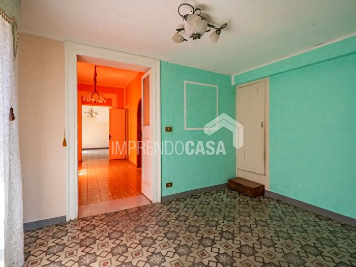 Appartamento trilocale in vendita in Piazza SantOnofrio, Palermo