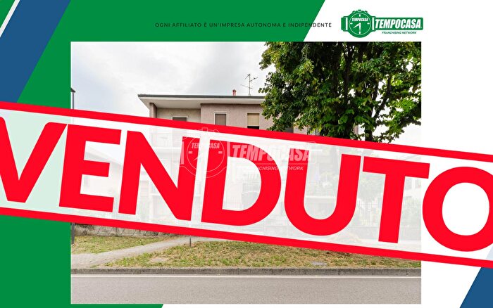 Appartamento trilocale in vendita in Via Trento, Settala