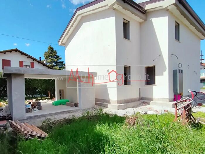 Casa con 5 locali in vendita in Selvazzano Dentro