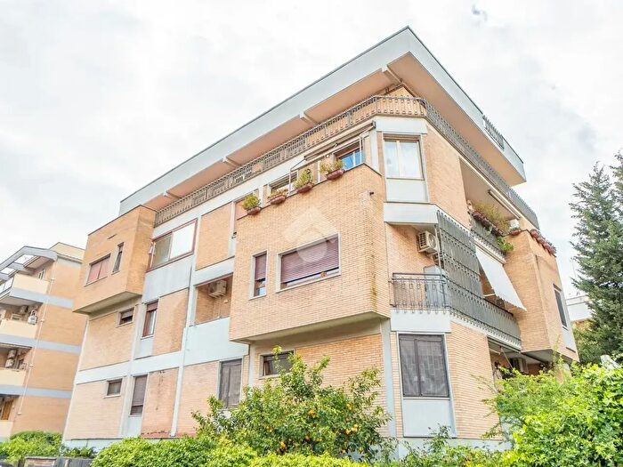 Appartamento quadrilocale in vendita in Attico Via del Fontanile Arenato, Roma