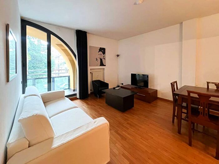 Appartamento bilocale in affitto in Piazza San Simpliciano, Lanza, Milano