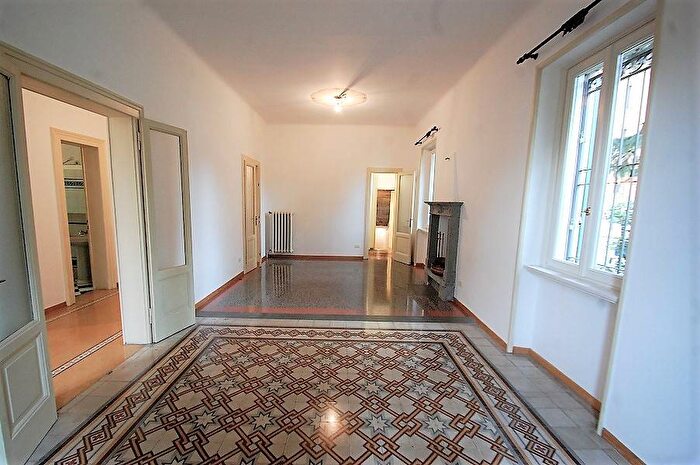 Appartamento trilocale in affitto in Cimitero, Bergamo