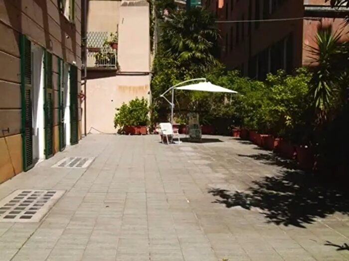 Appartamento con 5 locali in affitto in Via Caffaro a, Genova