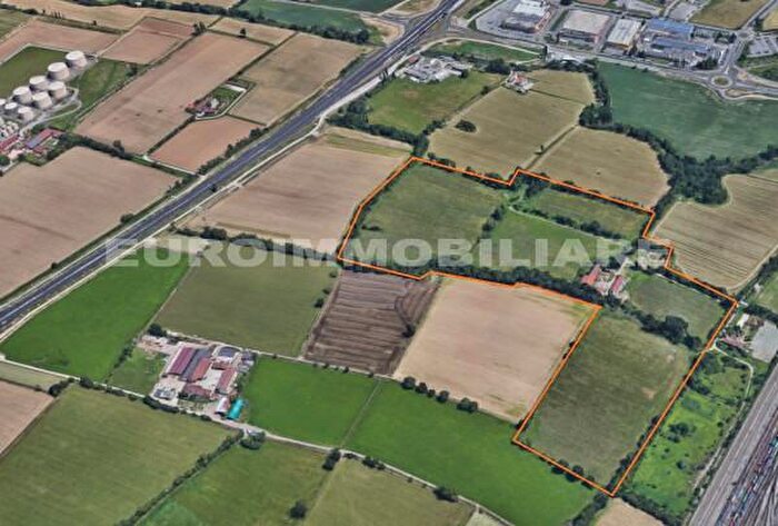 Casa con 6 locali in vendita in Via Cascina Paolina, Melzo