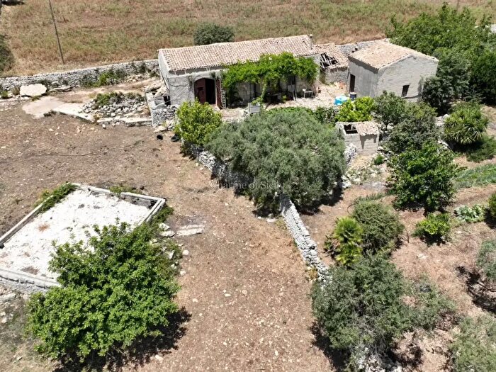 Casa trilocale in vendita in Modica