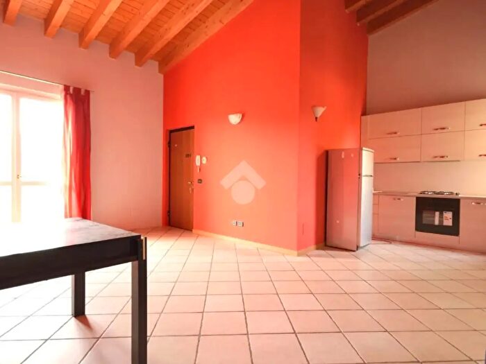 Appartamento bilocale in vendita in Via XXV Aprile, Montirone