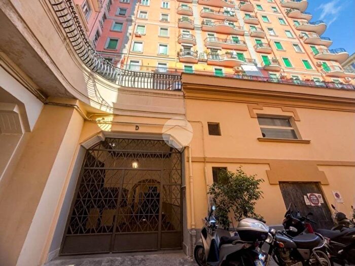 Appartamento bilocale in affitto in Via Torquato Tasso, Vomero, Napoli