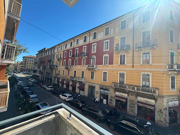 Appartamento con 5 locali in affitto in Via Achille Maiocchi, Morgagni, Milano