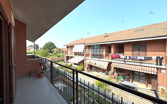 Case in Vendita e in Affitto - 3