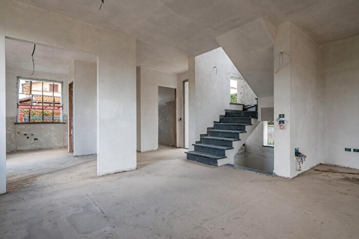 Casa con 5 locali in vendita in San Giuliano Terme