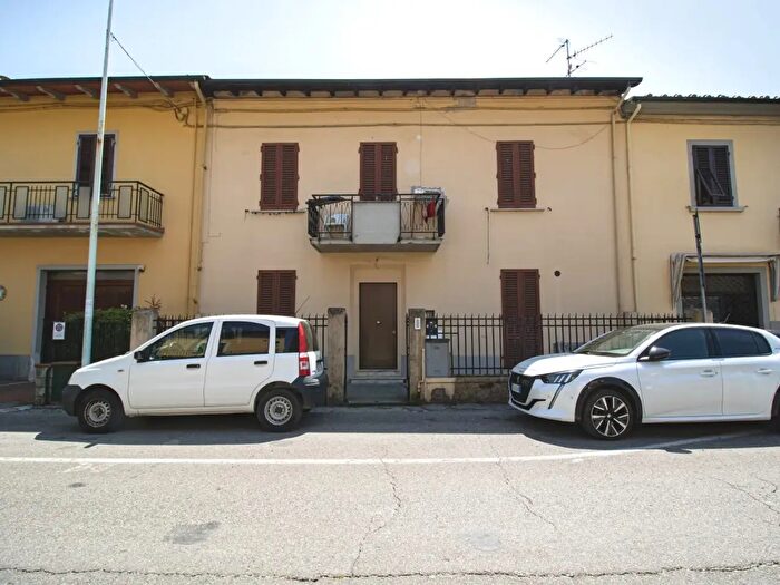 Casa con 5 locali in vendita in Via Giulio Braga, Prato