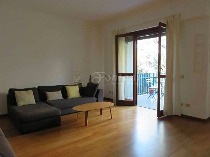Appartamento trilocale in affitto in Via Coluccio Salutati, Vercelli Wagner, Milano
