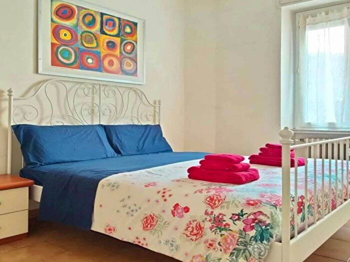 Appartamento bilocale in affitto in Via Caccialepori, San Siro, Milano