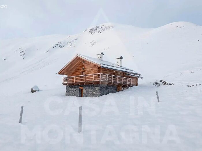 Casa con 5 locali in vendita in San Giovanni di Fassa