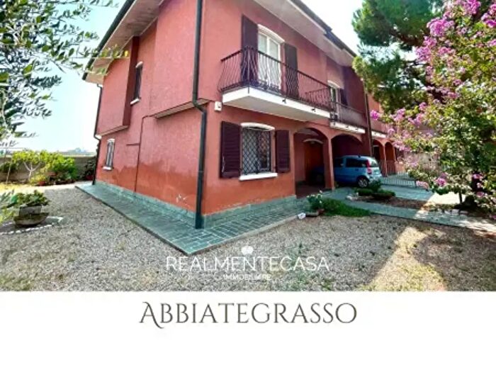 Casa con 6 locali in vendita in Via alla Vigna, Abbiategrasso