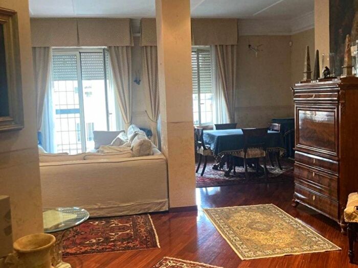 Appartamento con 6 locali in affitto in Via Vajna, Parioli, Roma