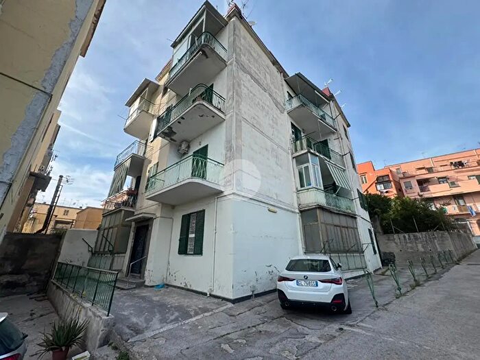Appartamento trilocale in vendita in Via Trieste, Torre Del Greco